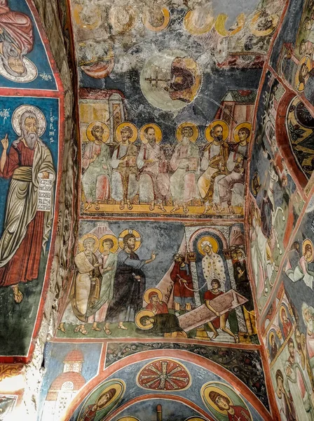 建于1099年的帕纳吉亚 阿西努教堂 Church Panagia Asinu 同时用壁画作画 在十三世纪地震后恢复了原貌 教堂的绘画现在受到了联合国教科文组织的保护 — 图库照片