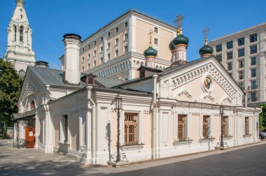 Beş kubbeli Tanrı Bilgeliği Kilisesi 17. yüzyılın ortalarında Rus tarzında inşa edildi ve 19. yüzyılda bir çan kulesi ve bir yemekhane ortaya çıktı.    