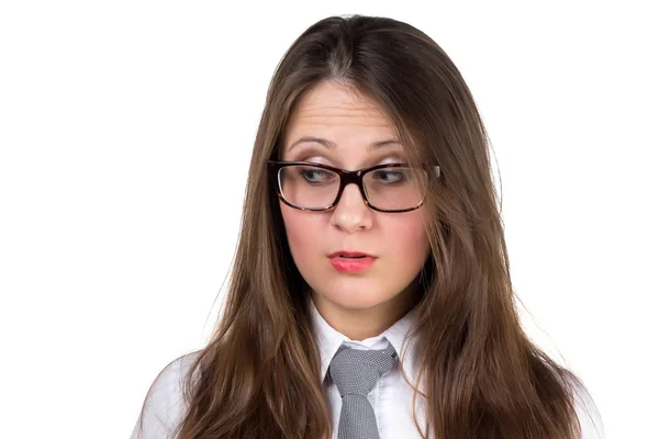 Профиль шокированной, удивленной женщины в очках — стоковое фото