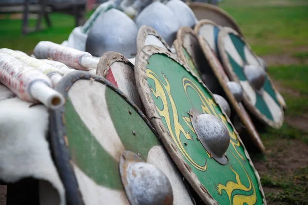 Orta Çağ 'ın yeniden inşası - Slav ahşap kalkanları