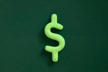 Amerikan Doları 'nın sembolü. Üç boyutlu yeşil Amerikan doları işareti. Amerikan iş konsepti, finans piyasasında dolar, kâr, yatırım ve tasarruf.