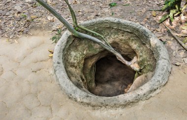 Giriş bir tünel - cu chi tünelleri, vietnam