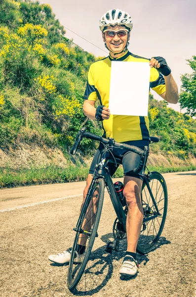 Amateur Cyclist with blank Sheet — Stock Photo, Image