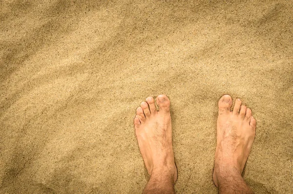 Naakte voeten in de woestijn — Stockfoto