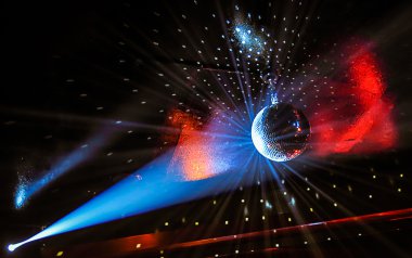 bir discoball parti ışıkları