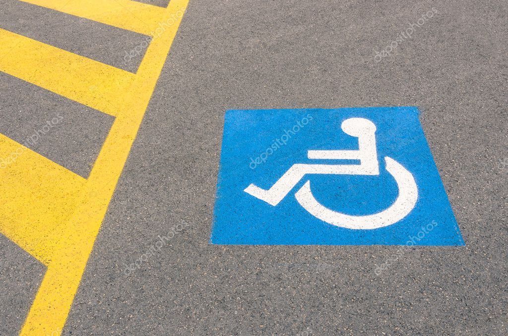 Handicap road sign Parking spots — Stock Photo © ViewApart 39536339