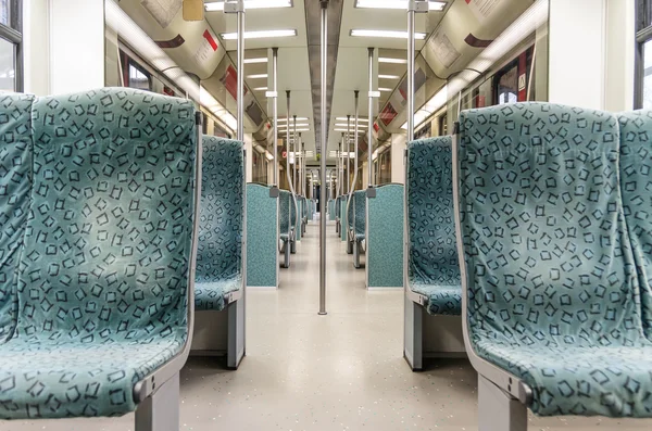 Metro subterráneo Interior del tren - Metro moderno — Foto de Stock