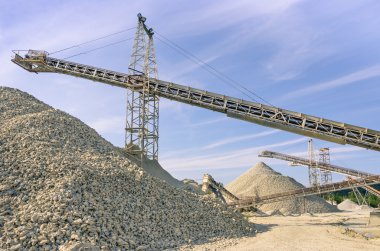 Endüstriyel Taş ocağı ve Kum Taşı Rafinerisi