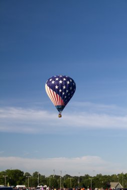 Amerikan bayrağı sıcak hava balonu kalkış