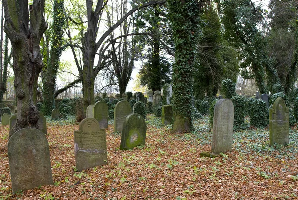 Joodse begraafplaats Rechtenvrije Stockfoto's
