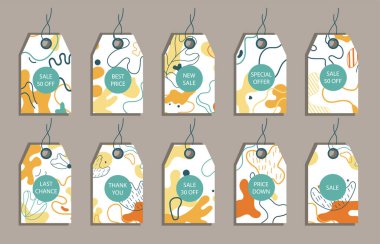 İndirimli fiyat etiketleri. Soyut arkaplanı olan etiketler. Alışveriş etiketleri için şablon. Promosyon satış rozeti. Vektör illüstrasyonu.