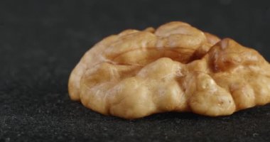 Ceviz dokusunu yakından çek. Makro ceviz çekirdekleri.