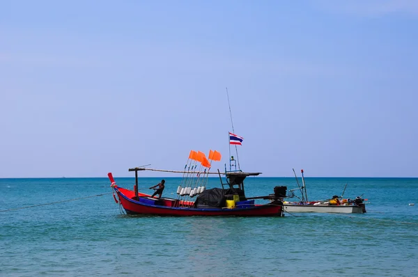 Fischerboote auf See. Thailand — Stockfoto
