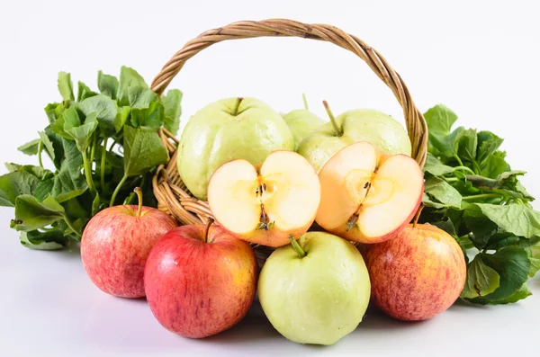 Guava and Asiatic in the basket on white background — Stock Photo, Image