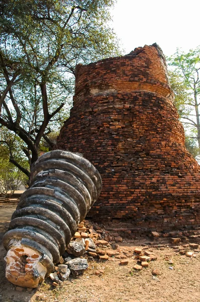 A estupa buddha e colapso — Fotografia de Stock
