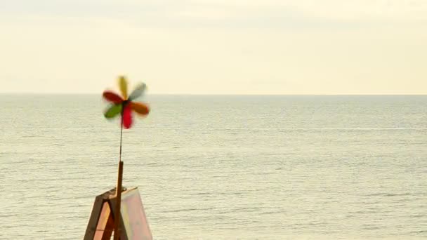 Windturbines op het strand — Stockvideo