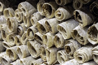 Ermeni ekmeği, kuru lavaş. Ermeni lahanası, hash için kurutulmuş..