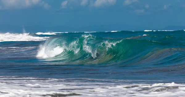 Ocean Wave Closeup Water Ocean Wave Closeup Detail Upright Crashing — Stock Photo, Image