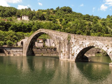 İtalya Ortaçağ Köprüsü