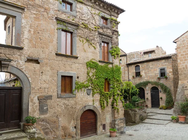 Civita di Bagnoregio La ciudad que se está muriendo —  Fotos de Stock