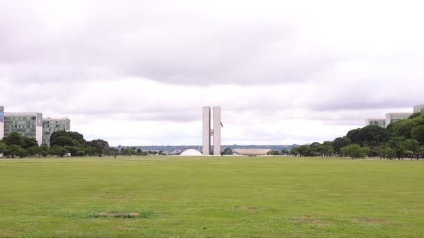 Kilátás Minisztérium Sétány Középpontjában National Congress Brazil Egy Felhős Napon — Stock videók