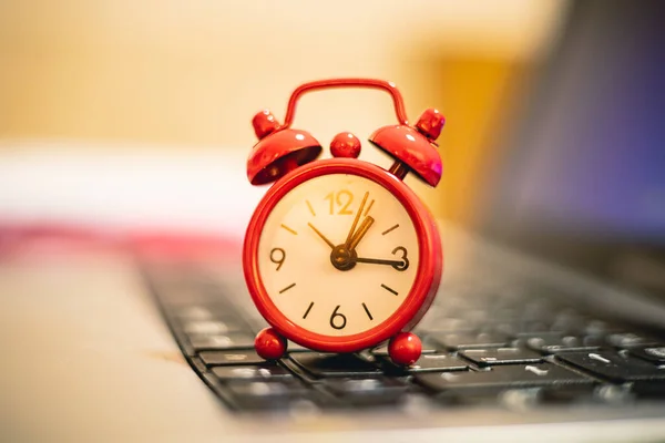 Red Clock Background Laptop Keyboard Close View — Foto Stock