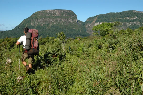 Trekking en el Parque Nacional Serra Geral, Brasil — Foto de Stock