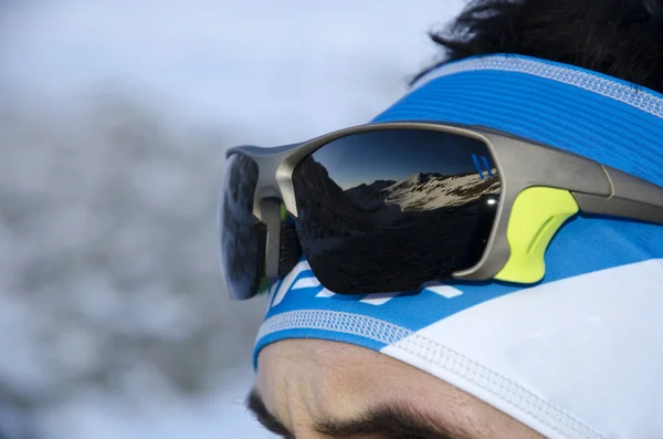 Winter landscape reflection in sunglasses — Stock Photo, Image