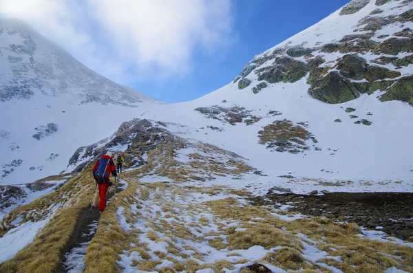 Hiking in rocky mountains — Stock Photo, Image