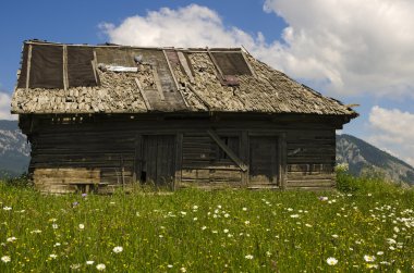 Dağları'nda geleneksel ahşap ev