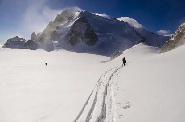 Ski Touring en Aiguille du Midi, Chamonix, Francia —  Fotos de Stock