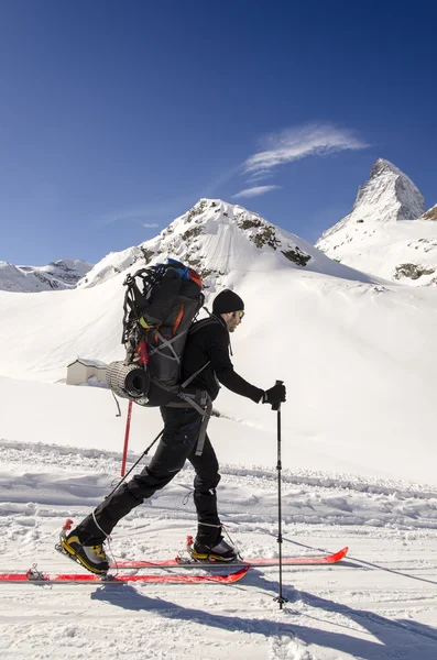Alpine skiing — Stock Photo, Image