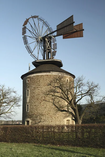 Windmühle in Ruprechtov — Stockfoto