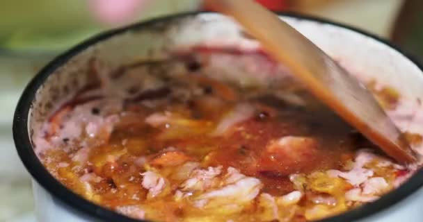 Bucătărie Asiatică Bucătarul Amestecă Fel Mâncare Gătită Pui Legume Spatulă — Videoclip de stoc