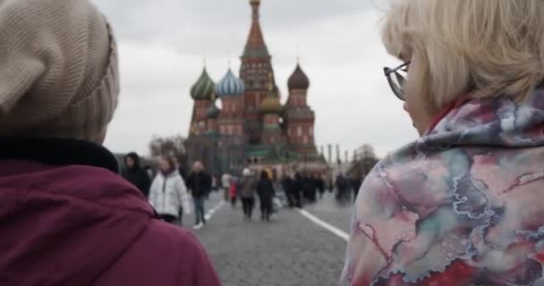 Moskova Rusya Ekim 2021 Farklı Milletlerden Insanlar Kırmızı Meydan Yürür — Stok video