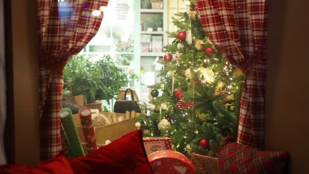 Holiday Season Shop Window Decorated Christmas New Year Siberia Hand — Stockvideo