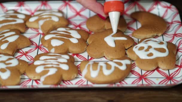 Home Cooking Woman Manicure Squeezes Icing Sugar Cookies Decoration Close — 图库视频影像