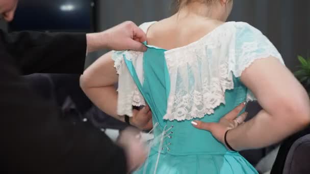 Preparation Ball Man Helps Woman Lace Beautiful Ball Gown Close — Stock Video