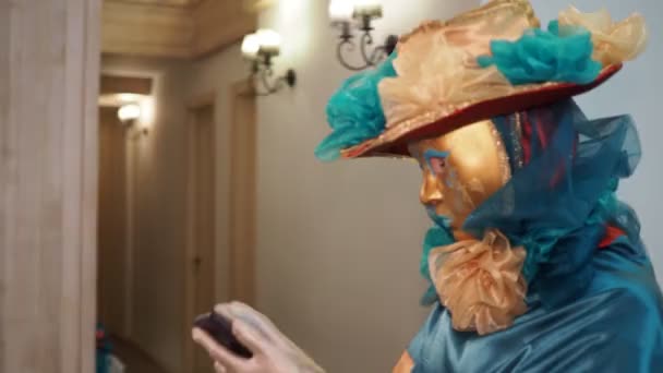 Carnival Woman Antique Suit Presses Phone Buttons Hand Held — Vídeo de Stock