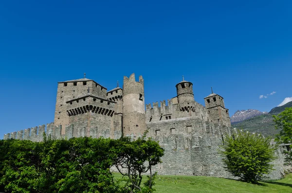 The medieval castle of Fenis in the Aosta valley in Italy — Stock Photo, Image