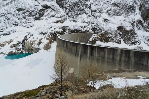 Греблі воду — стокове фото