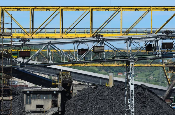 Kabelbaan voor kolen — Stockfoto