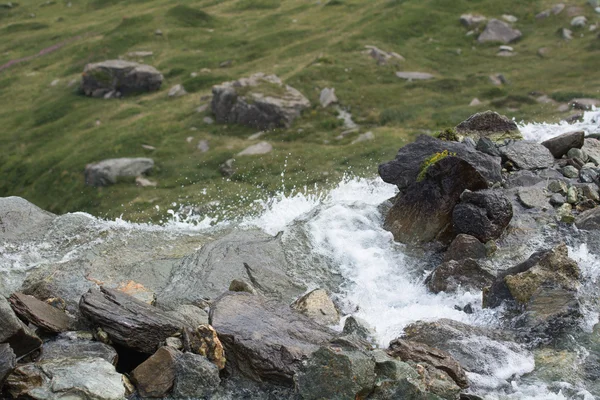 Mountain stream — Stock Photo, Image