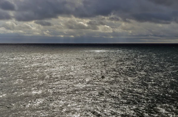 Deniz, gökyüzü ve bulutlar — Stok fotoğraf