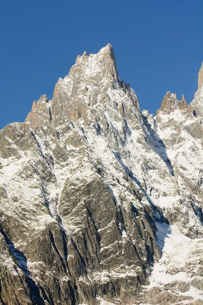 Aiguille Noire de Peuterey — Stock Photo, Image