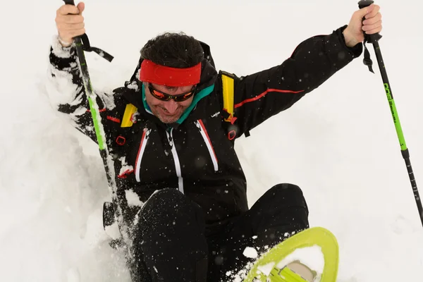 Saltando en la nieve —  Fotos de Stock