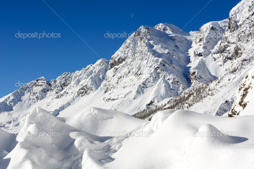 Winter in high Valtournenche