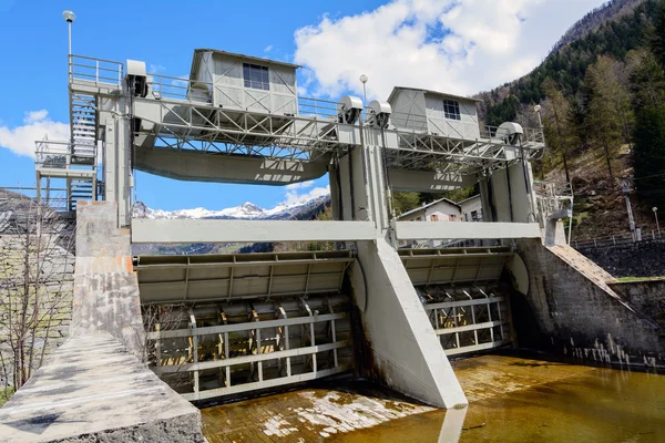 Dam van maen — Stockfoto