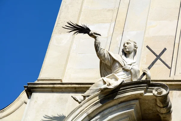 Facade of the cathedral — Stock Photo, Image