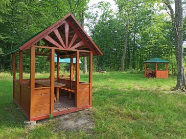 ahşap güverte kabini